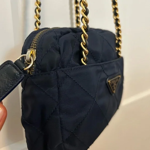 Prada - Picture 3 of 10